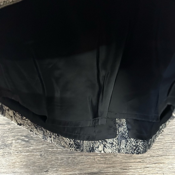 Talbots Gray Black Snake Print Pencil Midi Skirt - Picture 5 of 7